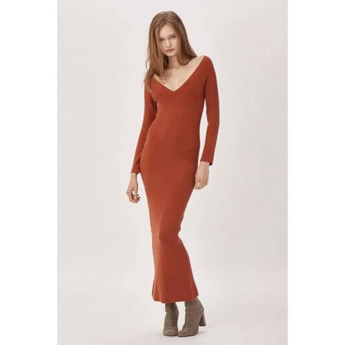Hot Summer New Commuter Womens Jujube Red Coral Red v Long-sleeved Trimmed Long Dress