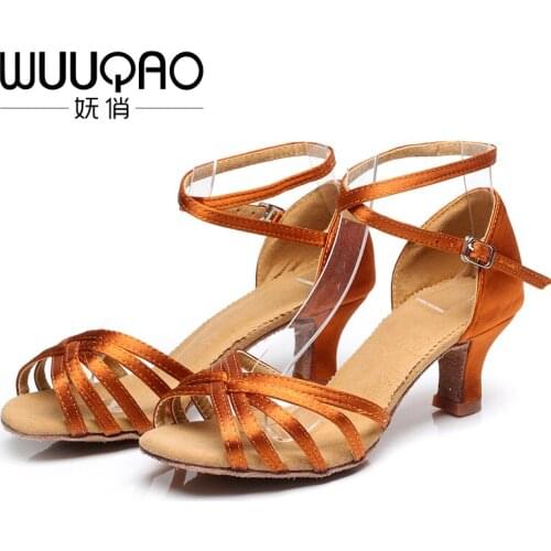 WUUQAO2018 New Womens Dance Shoes Heeled Tango Ballroom Latin Salsa Dancing Shoes For Women Hot Sales