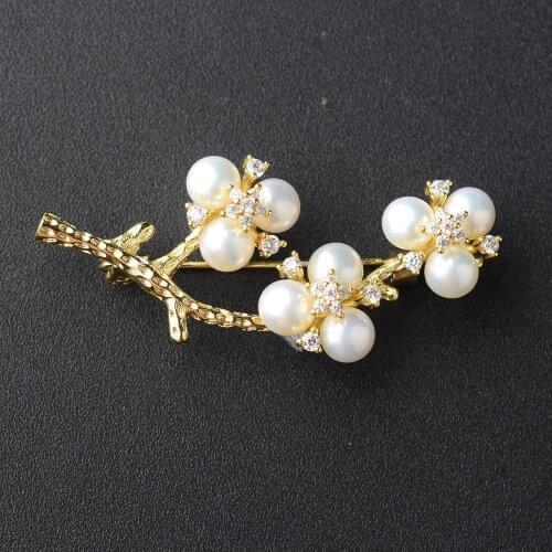 Womens Gold Plated Flower White Pearl Pin Brooch