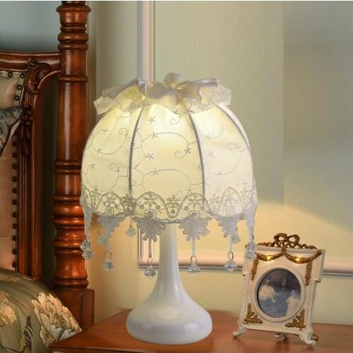 Creative Resin Table Lamp Desk Lamp Bedroom Bedside Lamp Retro Romantic Dimming Warm Fashion Living Room Study Decorative Lights