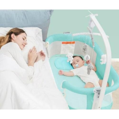 Comfortable Baby Bed Stitching Cradle BB Sleeping Crib Portable Baby Bed Simple Bionic with Mosquito and Wheels