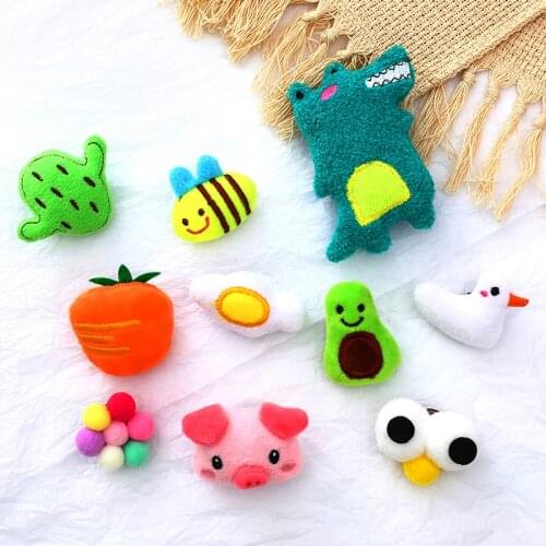 Cartoon Cute Plush Doll Brooch Clothes and Coat Accessories/ornaments Creative Womens Three-dimensional Bag Pin