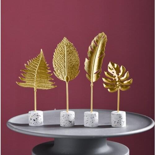 Nordic Simple and Light Luxury Golden Banana Leaf Ornaments Ornaments Living Room Wine Cabinet Dining Table Window Decoration