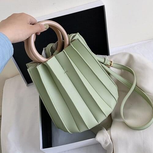 2022 Spring New Quality PU Leather Womens Designer Handbag Travel Shoulder Messenger Bag Elegant Female Pleated Tote Bucket Bag