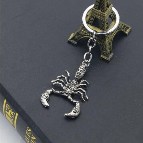 New Fashion Creative Retro Scorpion King Shape Keychain Personality Punk Animal Men Pendant Key Chain Gift