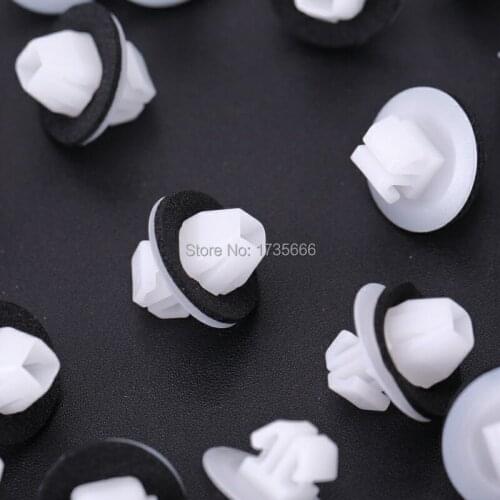 100PCS High Quality White Rocker Panel Mounting Bracket Clip With Sealer for Suzuki Grand Vitara 77553-65D00