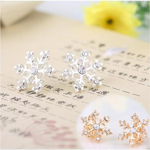 Grace Jun(TM) New Fashion Cute Snowflake Shape Clip on Earrings Without Piercing for Girls Kids Easy To Wear No Hole Ear Clip