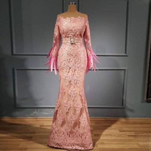 Pink Lace Mermaid Prom Dresses Off The Shoulder Feather Long Sleeves Evening Gowns Beaded Belt Saudi Arabia Robe De Soiree 2021