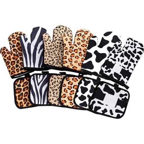 Kitchen Gloves Insulation Leopard Pattern Pad Cooking Microwave Gloves Baking BBQ Oven Potholders Oven Mitts Potholder Pad