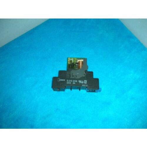 1PC USED IDEC relay SJ2S-05b + RJ2S-CL-D24