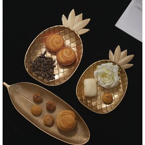 Nordic Wooden Pineapple Leaf Shape Tray Desktop Decorative Fruit Snack Dessert Plate Jewelry Display Stand