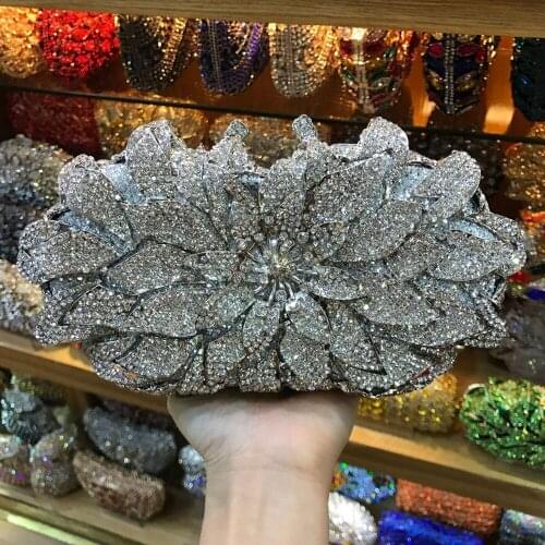 Mini Hollow Out Silver Minaudiere Clutch Wedding Crystal Women Handbags Bridal Diamond Chain Shoulder Bag Fashion Party Purse