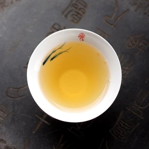 Blue and white painting kungfu tea set personal fish cup white porcelain tea cup Master Cup bamboo hat cup tea bowl