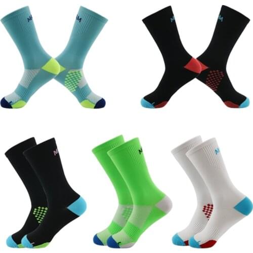 2 Pairs Fashion Sports Socks Breathable Non Slip Socks Comfortable Cotton Cycling Socks