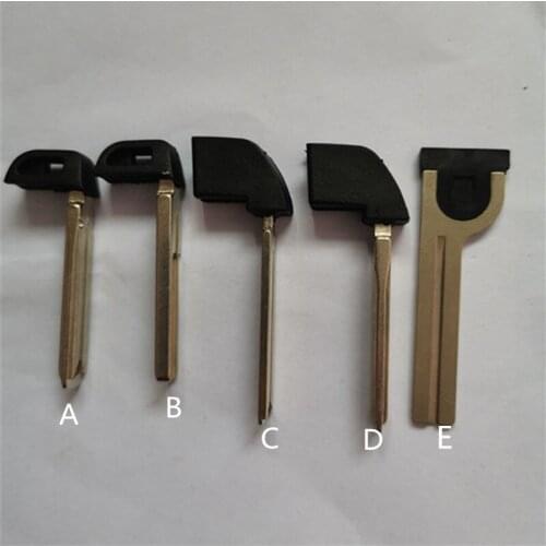 DAKATU Replacement Smart Emergency Spare Key Blade Fit For Toyota Camry Highlander Avalon Camry Corolla remote key blade