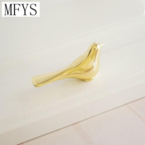 Cute Birds Zinc alloy Knobs Dresser Knob Drawer Pulls Handles Cupboard Pulls Knob Gold Kitchen Cabinet Knob Furniture Home Decor