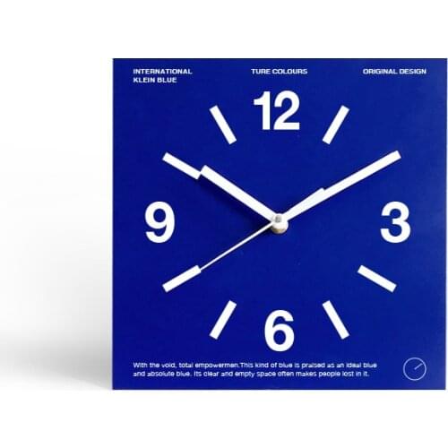 Fashion Klein Blue Wall Clock Modern Design Living Room Household Mute Clocks Creative Nordic Luxury Wall Clock Home Decor 2021