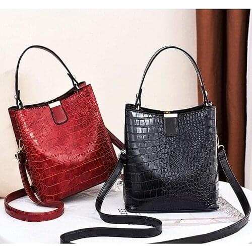 Womens shoulder bags 2021 new womens bags fashion messenger bags luxury handbags womens bags designer large-capacity handbag