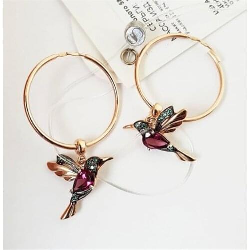Exquisite Bird-shaped Hummingbird Hoop Pendant Crystal Pendant Earrings Tassel Bird Earrings for Womens Wedding Jewelry
