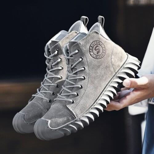 Martin boots mens 2020 new trend shoes fashion leather tooling boots retro British style help mens autumn and winter shoes