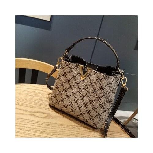 2020 Autumn And Winter New Small Bags Women Bags Tide Fashion Printing Shoulder Bags Simple Wild Lady Messenger Bags Bucket Bags