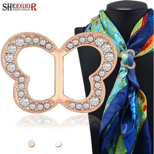 Crystal Hollow Butterfly Scarf Buckle Brooches Women Accessories Lovely Gold Silver color Alloy Cape Button Clip Brooch Jewelry