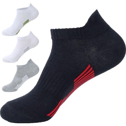 1 Pair Mens Running Socks Short Thick Socks Sweat Absorbent Sweat Outdoor Sports Walking Basketball Socks Cotton Wear Resistant