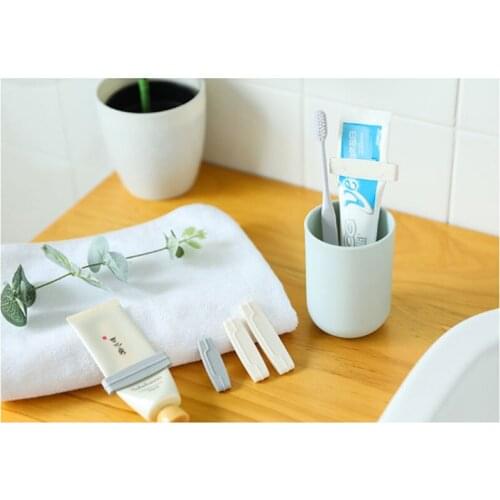 3PCS Creative Plain Color Extruder Manual Toothpaste Squeezer Portable Cosmetic Squeezer For Home Facial cleanser squeeze Clip