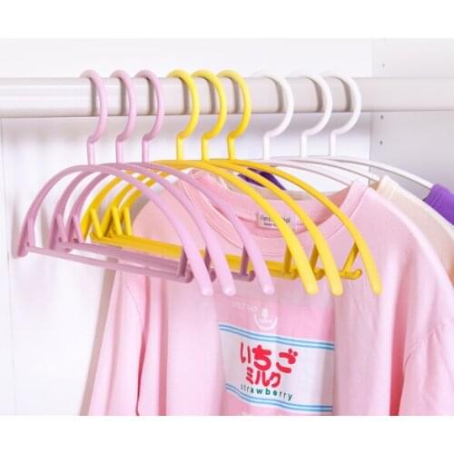Household female anti - slip Angle storage hook clothes shelf artifact dormitory student non - trace hanger J05