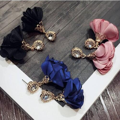 Black/Blue Korean Flower Crystal Drop Dangle Earrings for Women Fall Earring Fashion Jewelry 2020 Accessories Female YEA310