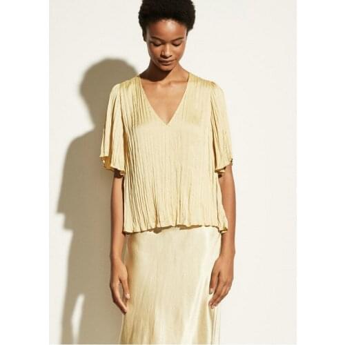 Luxury T-shirt 2021 Summer New Womens Folding Satin V-neck Loose T-shirt