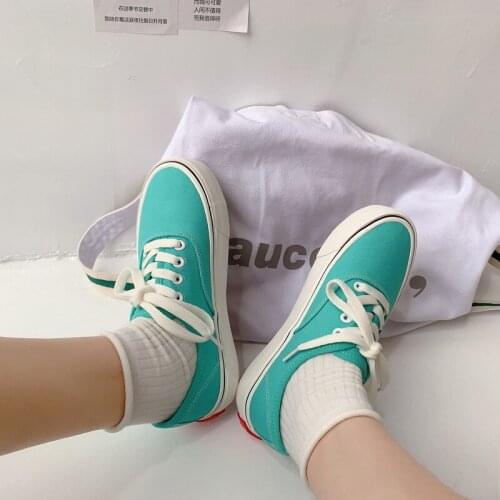 Vintage Canvas Shoes Womens 2021 Spring Summer Thick Bottomed Pitaya Red Girl Skateboard Shoes Solid Color Basic All Match