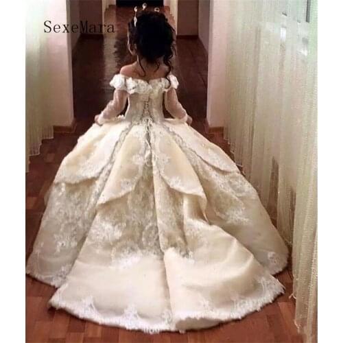 Vintage Lace Pageant Dresses Flower Girl Dress Off Shoulder Sweep Train Long Sleeves Ball Gown Kid First Communion Dress