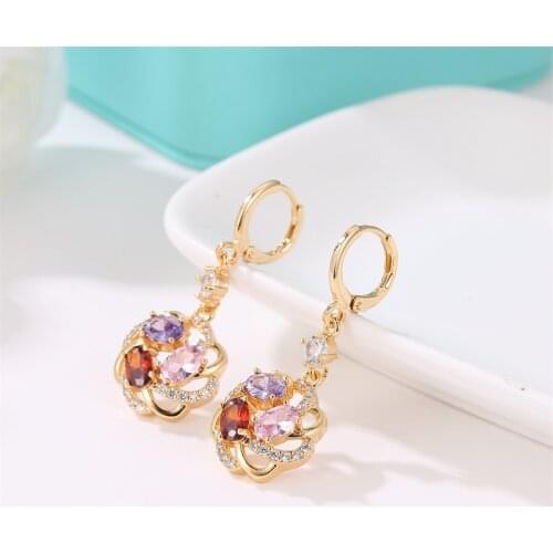 YJGS Fashion Colorful Zircon Pendant Earring Girl Crystal All-Match Exquisite Jewelry Earrings Golden Flower Shaped Hoop Earring