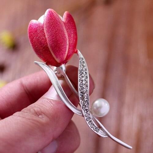 Fine Enamel Painted Tulip Flower Pearl Brooch Pin Elegant Fashion Jewelry