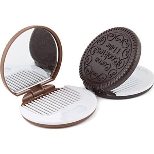 CSHOU125 Cookie Shaped Chocolate Mini Makeup Mirror Compact Pocket Mirror Portable Folding Cosmetic Mirror With 1Pc Comb Women