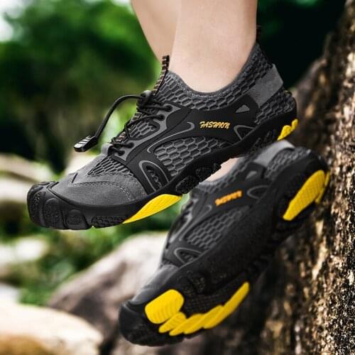 2021 Summer Water Shoes for Men Women Beach Sneakers Sports Shoes Outdoor Swimming On-surf Gym Yoga Fitness Mesh Aqua Shoes Man