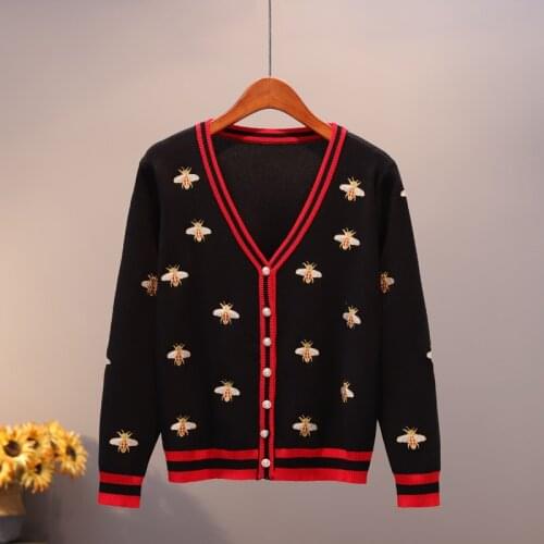 2021 New Womens Sweaters Bee Embroidery Knitted Cardigan Long-sleeved Shirt Short Outer Thin Coat Female Clothings Wholesale