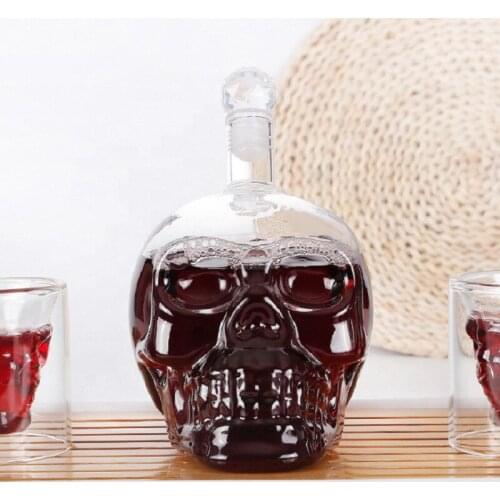 1Pcs Classic Glass Skull Bottle Creative Crystal Skull Vodka Wine Bottle 350ML/550ML/1000ML Personalized Halloween Hip Flasks