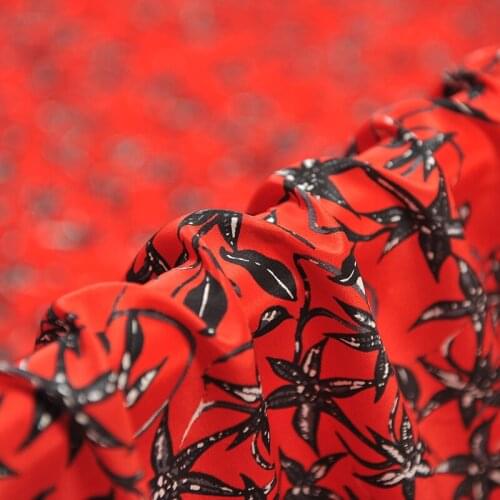 114CM 16MM Black Floral Print Thin Red Silk Crepe De Chine Fabric for Summer Dress Blouse Skirt Shirt Scarf Pants J234