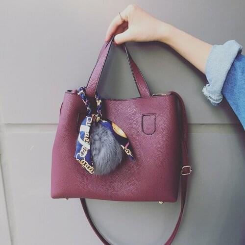 2019 Autumn and Winter New Mobile Tassel Handbags Contrast Color Single Shoulder Slung Bucket Bag Fashion Handbags