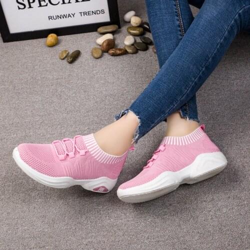 Sports Shoes Women Flying Woven All-match Breathable Lightweight Casual Running Shoes 2021 New Summer And Autumn