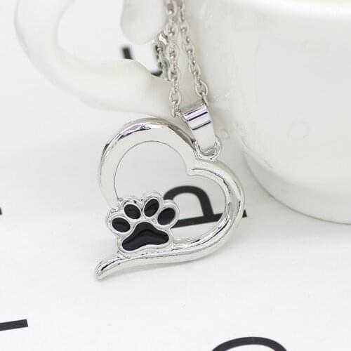 Glamour Vintage Hollow Heart Chokers Womens Girls Pet Lovers Cat And Dog Paw Footprint Pendant Necklace Jewelry Gift 2021