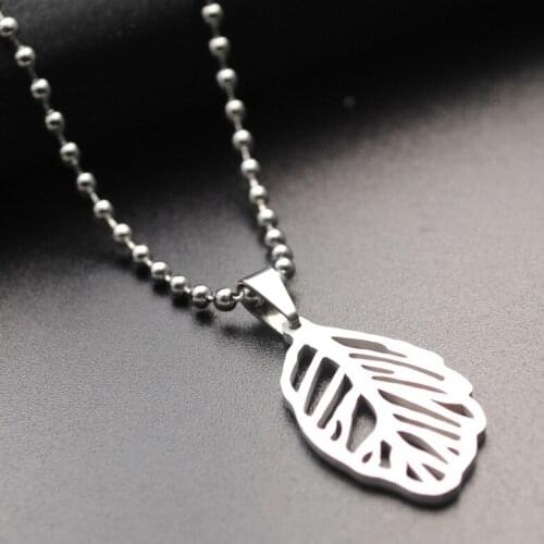 10pcs Stainless steel hollow leaf plant leaves maple leaves fallen leaves Flower lucky necklace jewelry like angel feathers gift