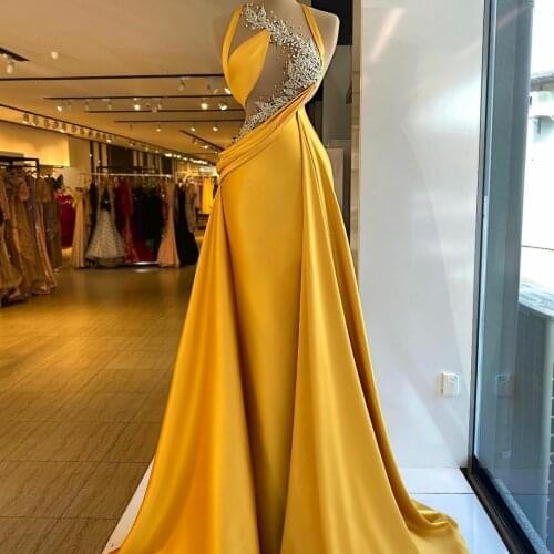 2021 Yellow Beaded Evening Dresses Lace Appliques Sexy Top Prom Gowns High Quality Satin Party Dress