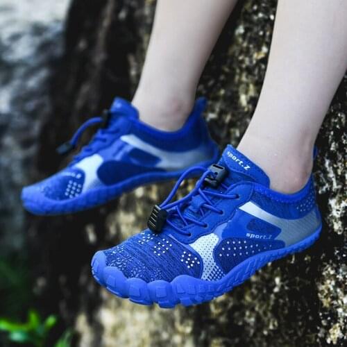 Children Aqua Shoes Summer Water Shoes Breathable Non-slip Sport Mesh Solid Color Sneaker Kids Boys Girls Beach Shoes 2021