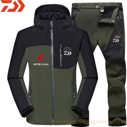 Dawa 2021 New Men Winter Waterproof Fishing Clothes Sets Warm Fleece Hiking Clothing Suits Outdoor Trekking Fishing Jacket+Pants