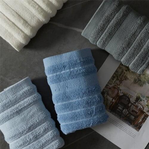 Microfiber Bath Towels Set Solid Color Hand Towels Washcloths Highly Absorbent Bath Towels Soft Bathroom Towels for Adults