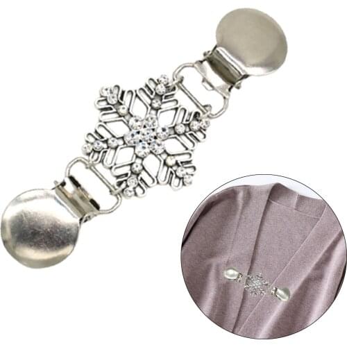 Vintage Shawl Clips Retro Cardigan Collar Dress Shirt Brooch Pins for Women Wearing