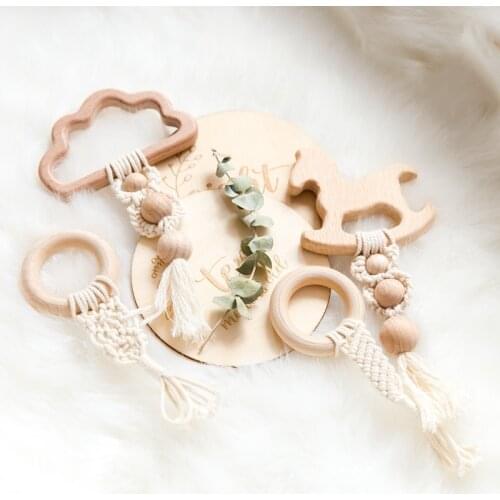 1PC Baby Wooden Teether Cartoon Animal Horse Cloud Shape Food Grade Beech Wooden Teething Ring Tassel Bpa Free Baby Wood Teether